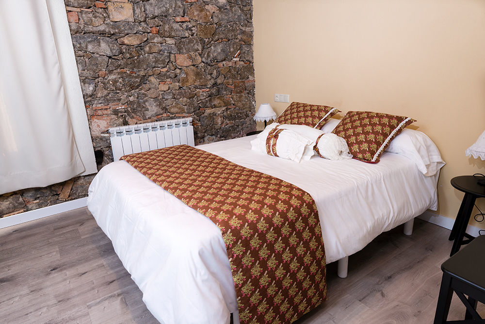Hostal Emphasis Casserres Exterior foto