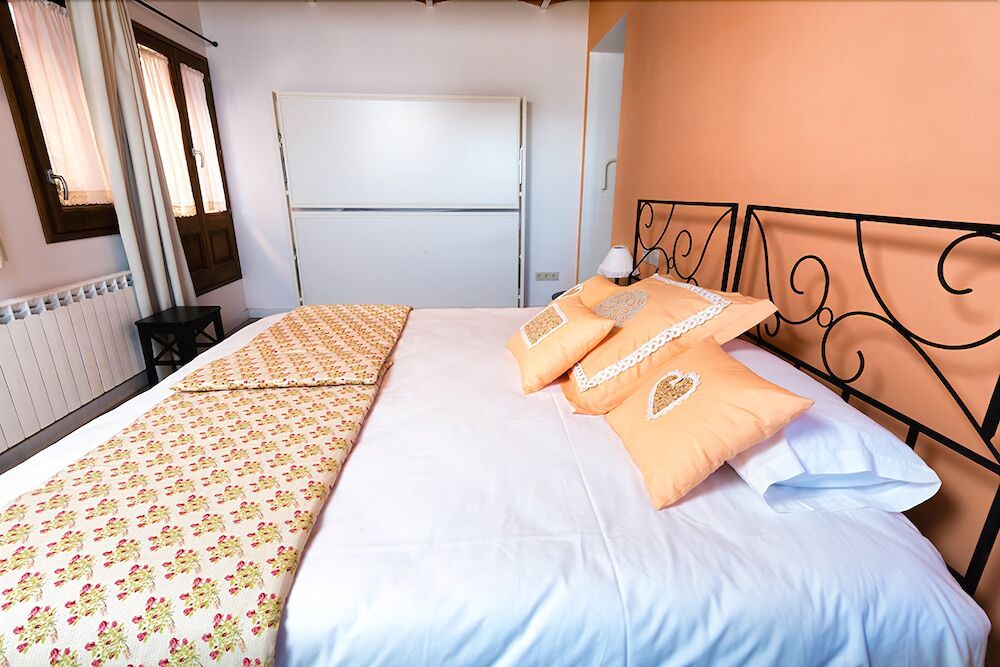 Hostal Emphasis Casserres Exterior foto